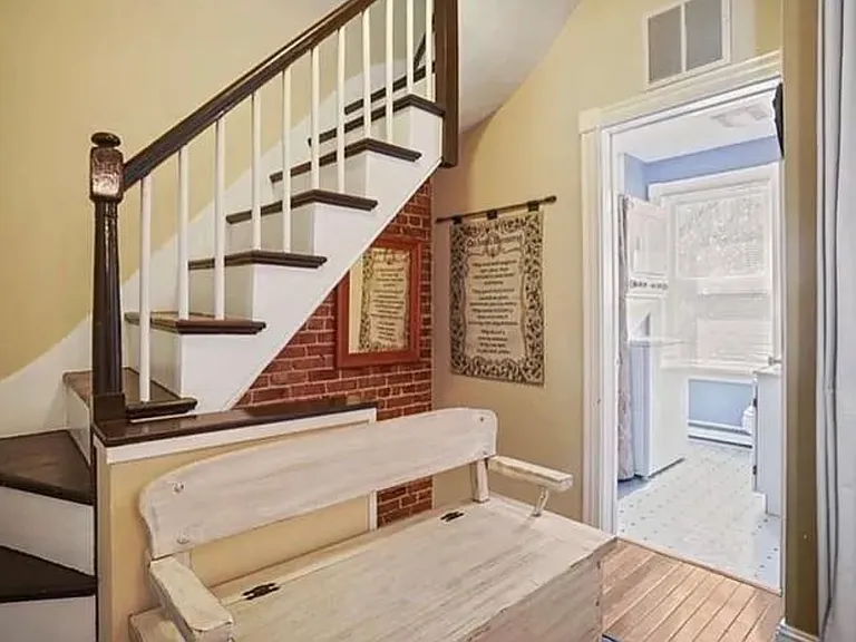 104 Elm St #2 — Photo 7