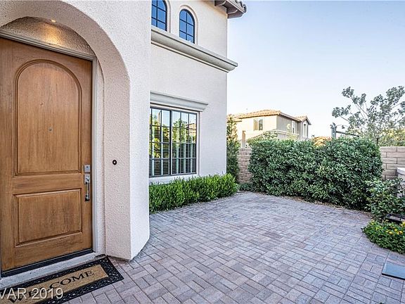 5th image of 12120 Kite Hill Ln