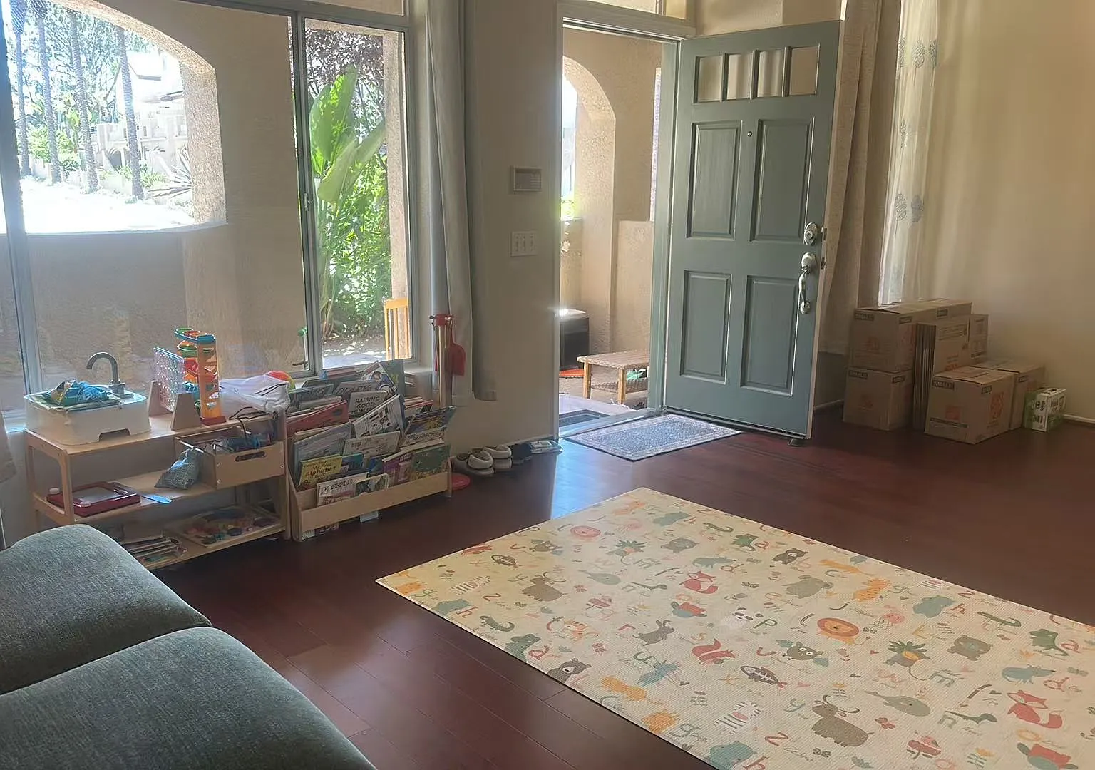 2 bed, 2.5 bath, 1088 sqft, $3,500 — Photo 2