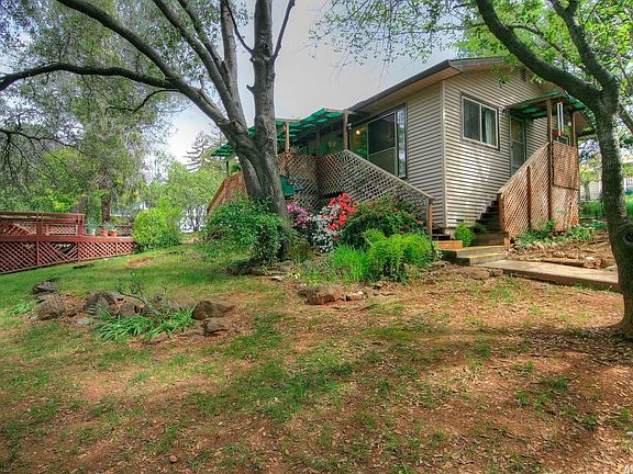 2nd image of 100 Cary Dr