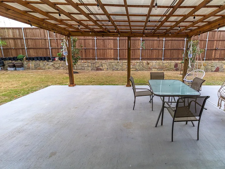 9785 Hickory Hill Rd — Photo 36