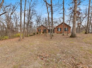 435 Winchester Way, Winfield, MO 63389