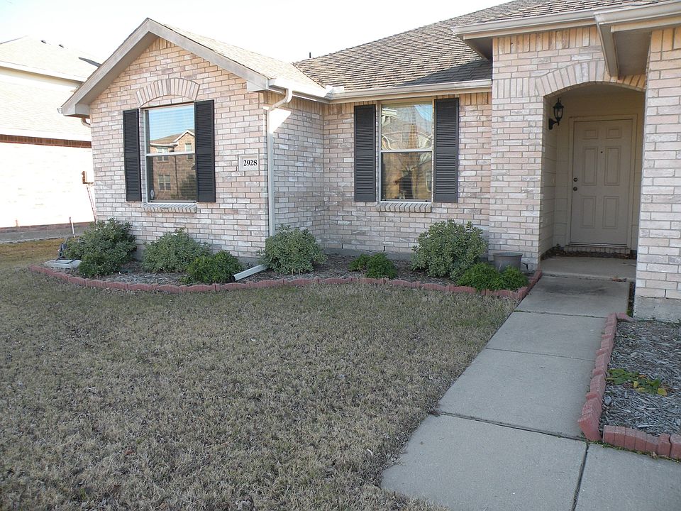 1st image of 2928 Jamestown Dr