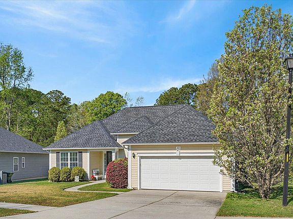 5th image of 307 Carriage Wheel Rd