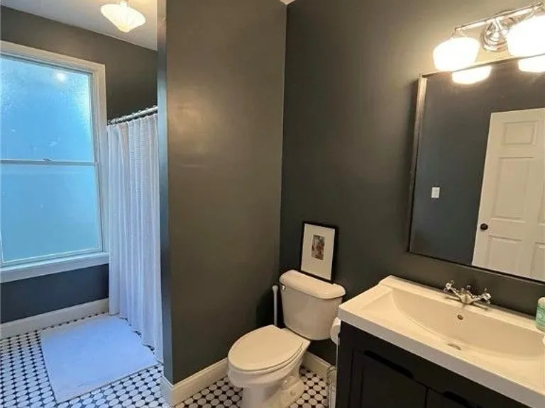 35 W McPherson St — Photo 10