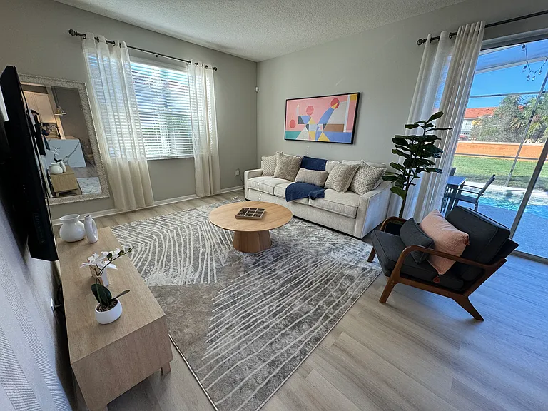 470 Las Fuentes Dr — Photo 6