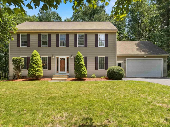 6 Copeland Drive, Hudson, NH 03051