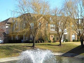 1st image of 1008 Grand Oak Ln
