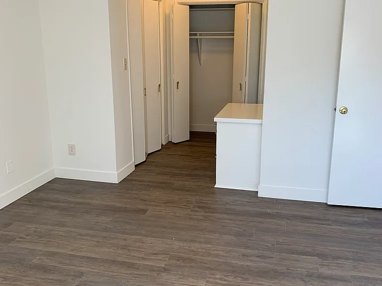10350 Almayo Ave #7 — Photo 11