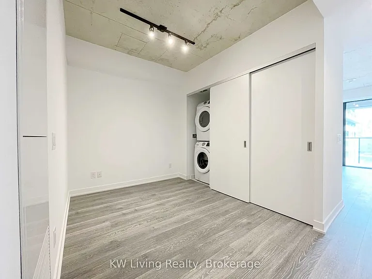 55 Ontario St #611 — Photo 12