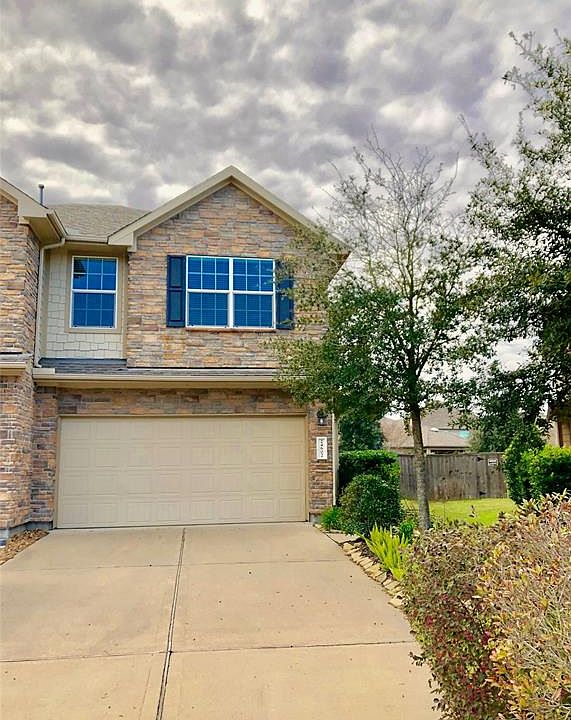 1st image of 24602 Folkstone Cir