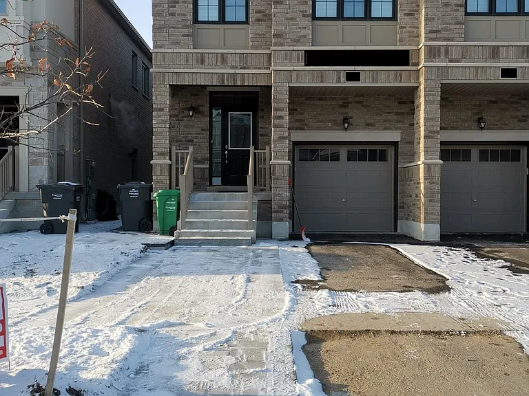 56 Hubbell Rd — Photo 1