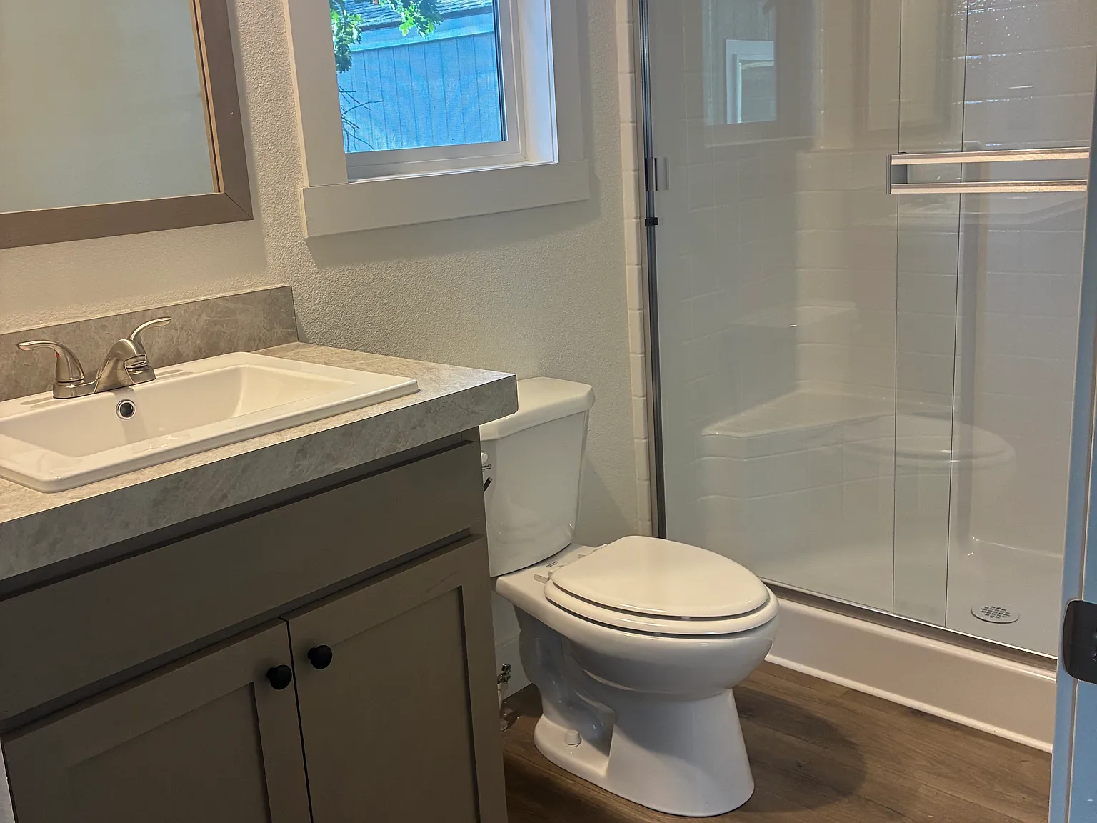 3 bed, 950 sqft, $1,195 — Photo 4