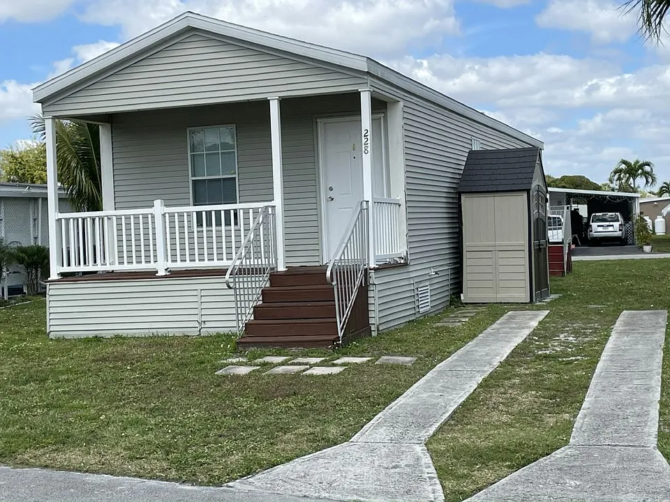 10550 W State Road 84 #228