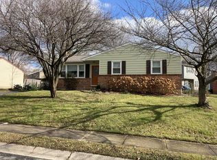 13 Phelps Ln, Newark, DE 19711