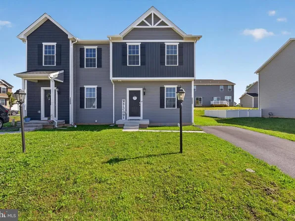 3602 Fieldstone Dr, Dover, PA 17315