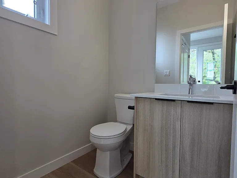 6203 109a St NW #2 — Photo 13