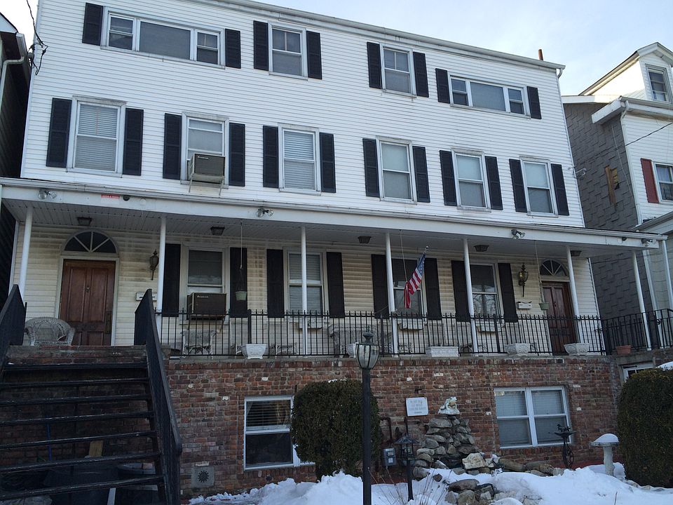 1st image of 128 Saint Pauls Ave