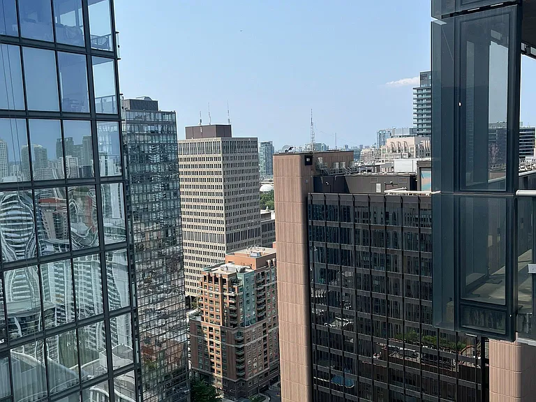 7 Grenville St #3401 — Photo 26