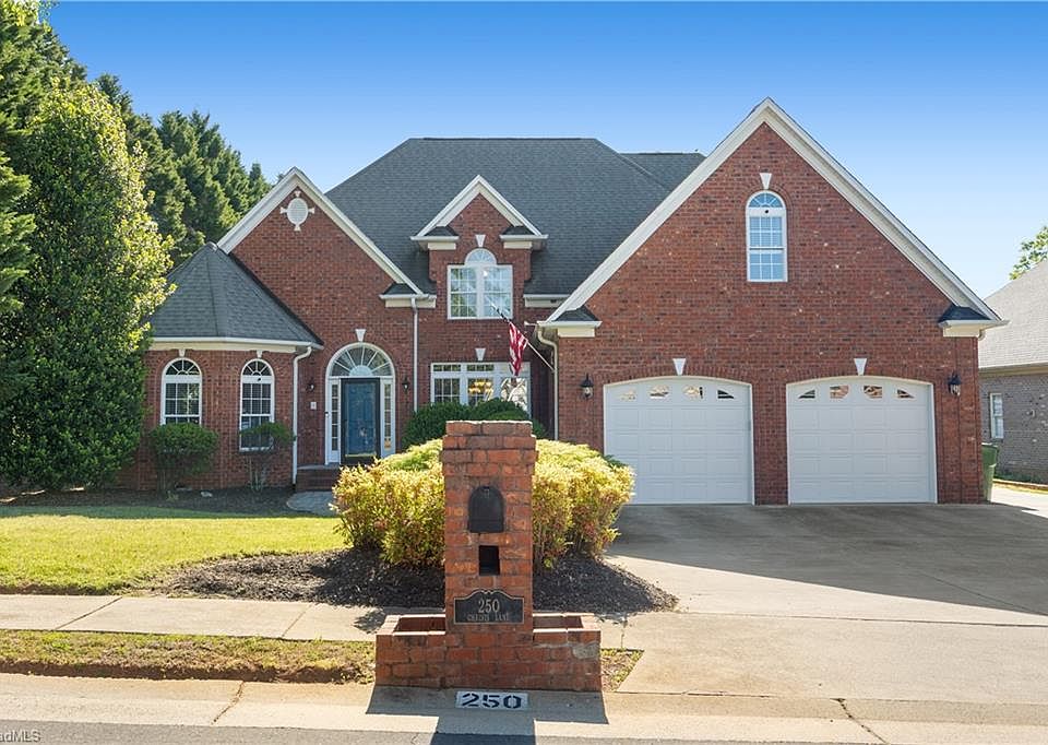 1st image of 250 Christi Ln
