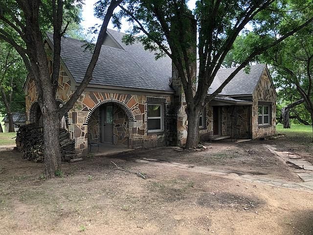 Front of House (west end)