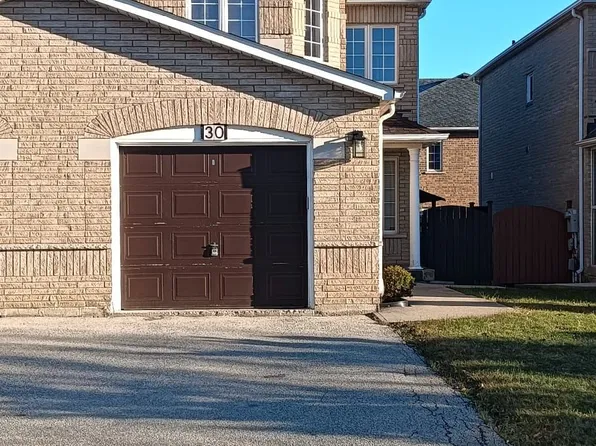 30 Condotti Dr, Vaughan, ON L4H 2C8
