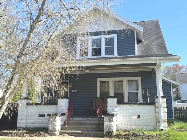 312 E 3rd St, Dixon, IL 61021