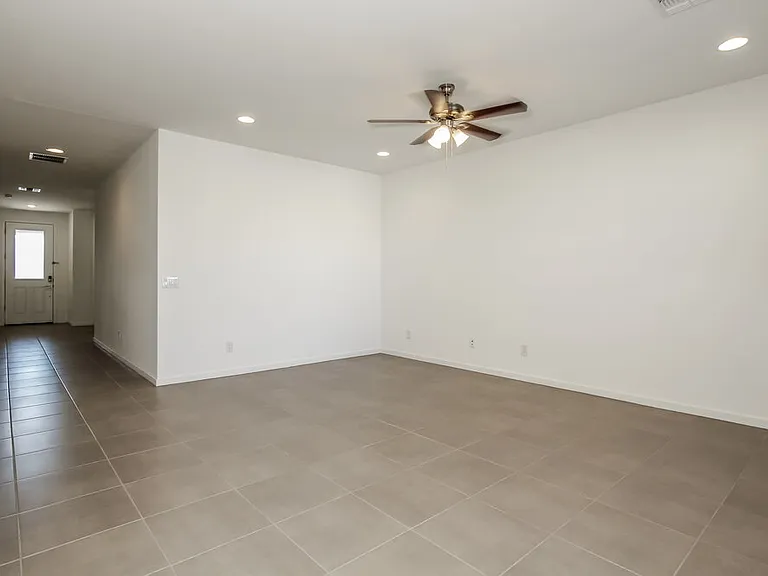 5630 W Notch Hill Rd — Photo 3