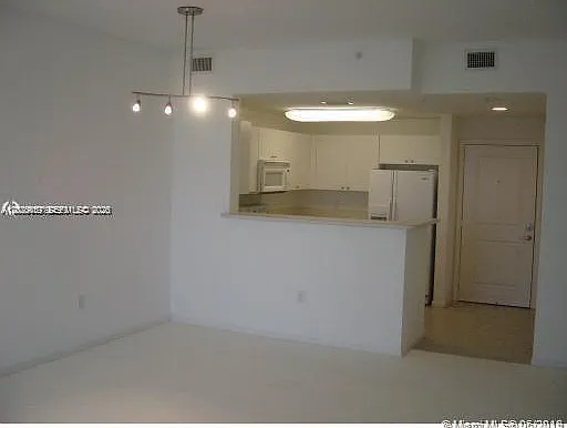 10 Aragon Ave #1018 — Photo 7