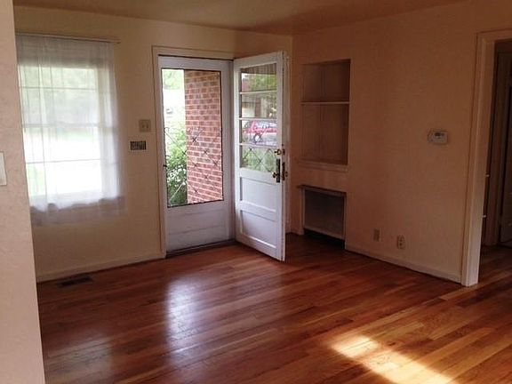 Main entrance into living room