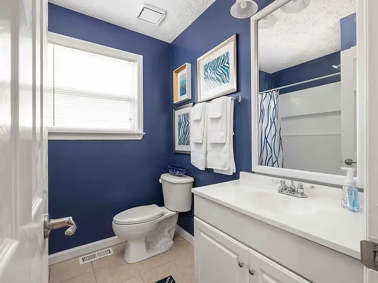 4534 Montgomery Way — Photo 17