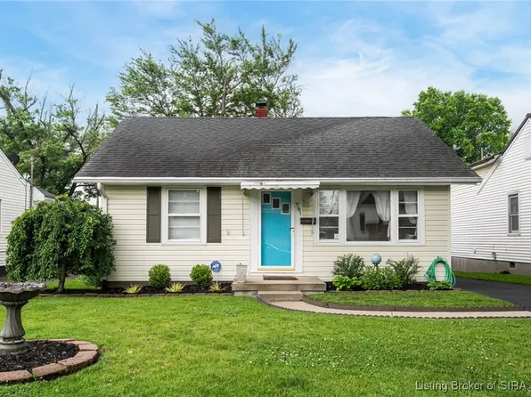 761 N McKinley Avenue, Clarksville, IN 47129