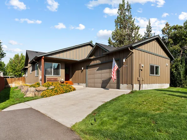 2679 SW Salmon Ave, Redmond, OR 97756