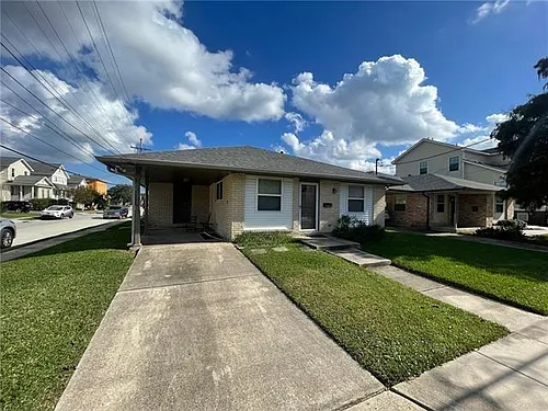6573 Center St Photo 1