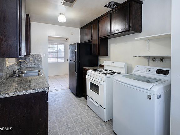 4th image of 3803 W SAN MIGUEL Avenue