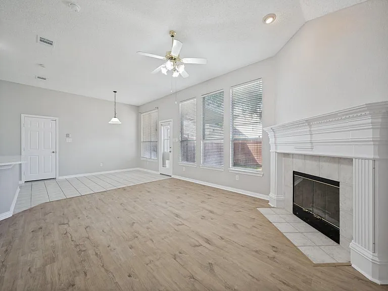 1645 Angel Falls Dr — Photo 7
