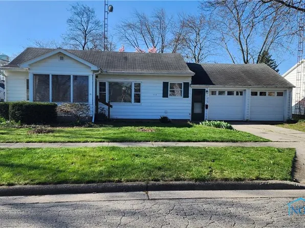 712 Maplewood Ave, Delta, OH 43515