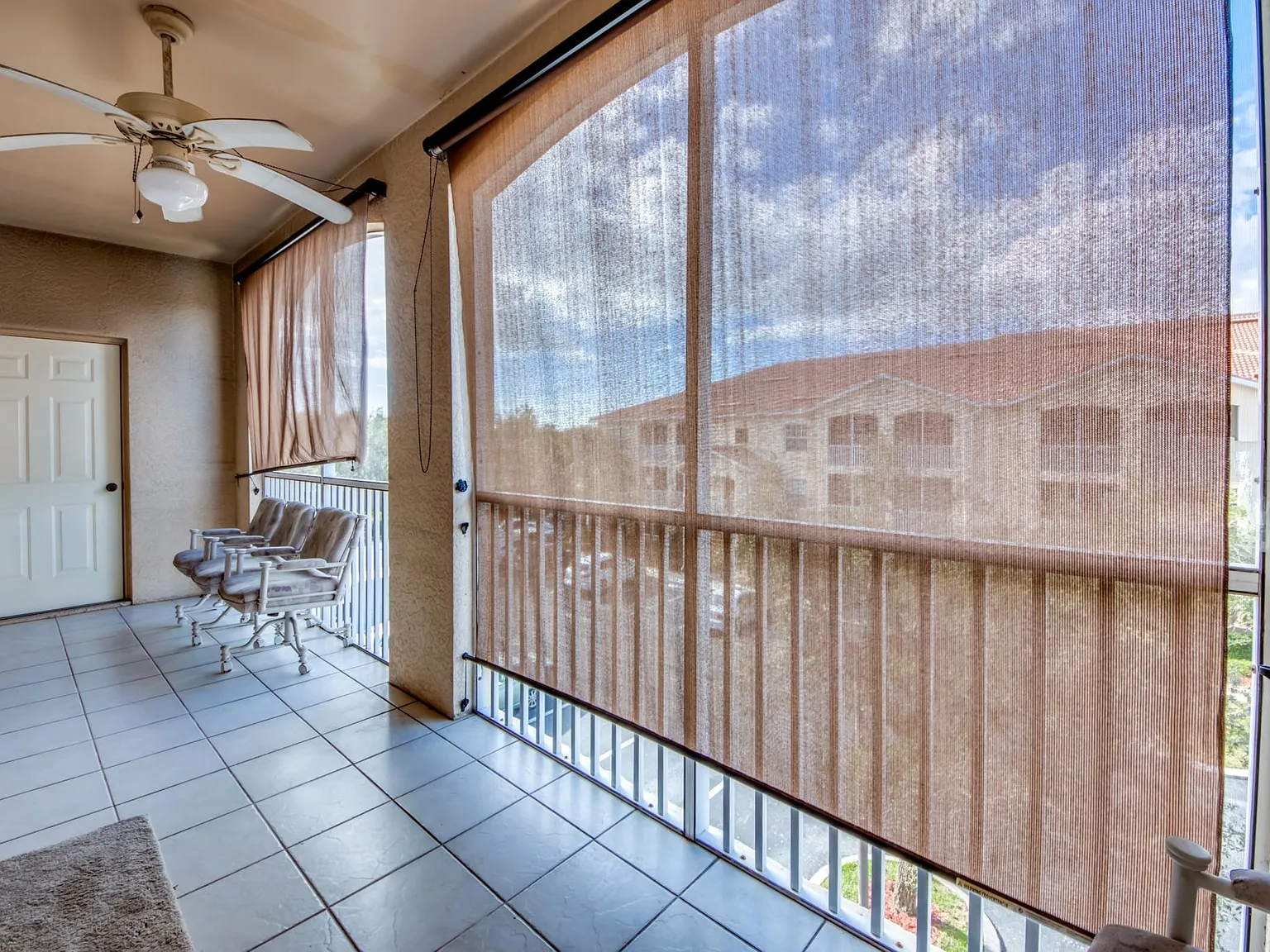 9015 Colby Dr — Photo 3