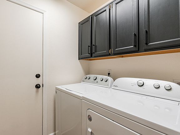 5th image of 390 W Primoroso Dr