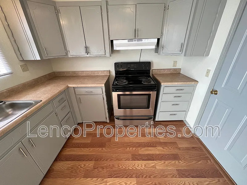 4 bed, 1.0 bath, 1273 sqft, $1,425 — Photo 4
