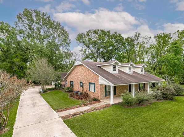 9081 Pettit Rd, Baker, LA 70714