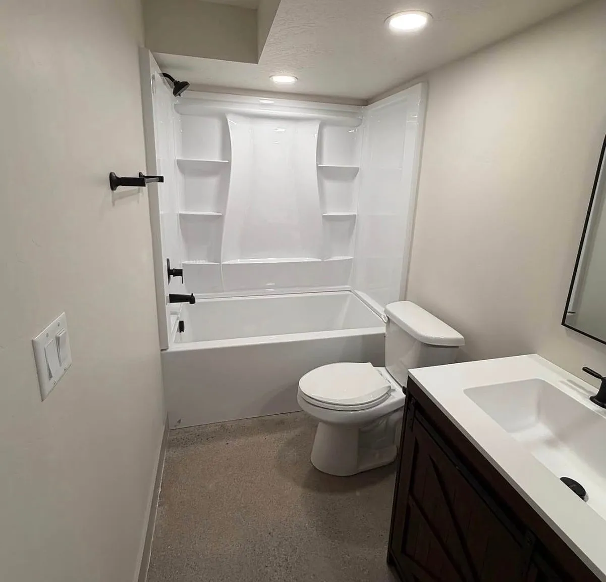 Basement Apartment — Photo 3