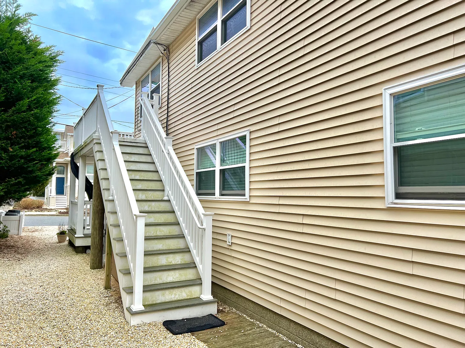 3 bed, 968 sqft, $1,800 — Photo 4