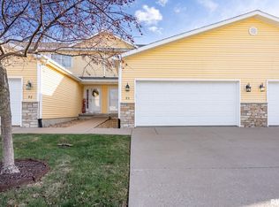 1570 Savannah Cir UNIT D3, Davenport, IA 52807