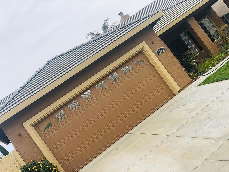 2nd image of 1852 Burgandy Dr