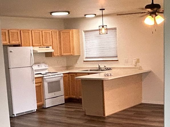 115 Sunrise Ter APT 8