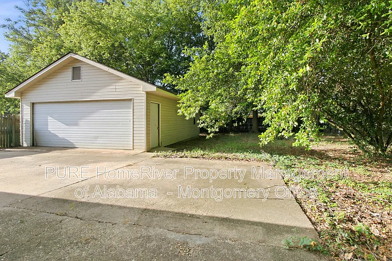 4 bed, 2.0 bath, 1578 sqft, $1,375 — Photo 3