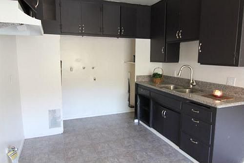 3rd image of 1414 1/2 N Hazard Ave