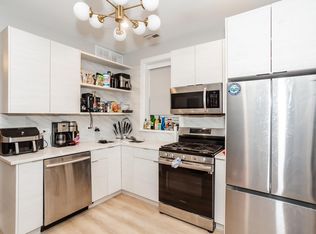 3119 N Racine Ave #1F, Chicago, IL 60657