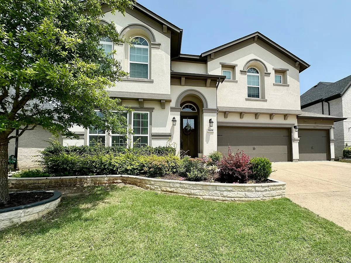 Building Photo - 7016 Elk Springs Dr